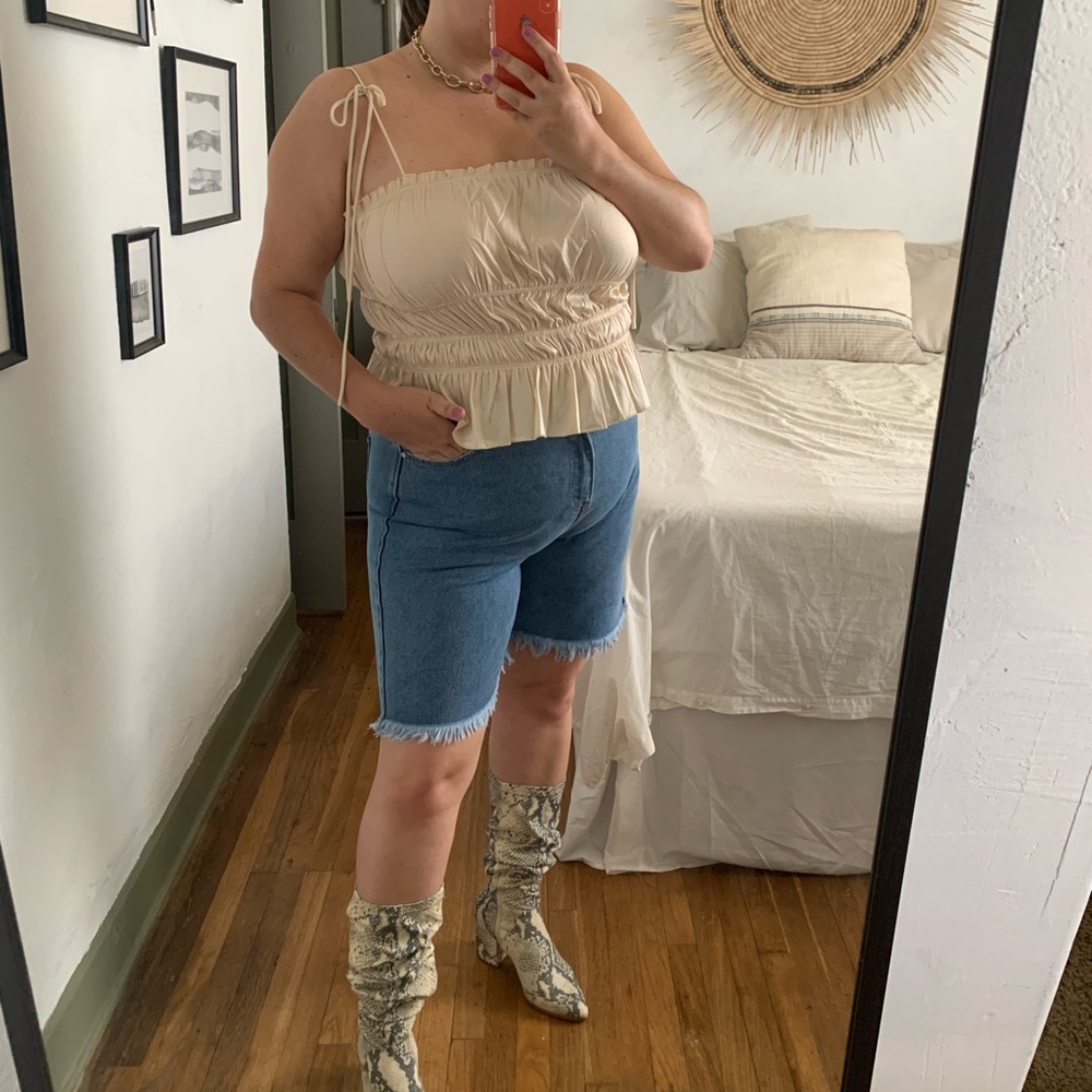 Missguided blue Jean Bermuda shorts